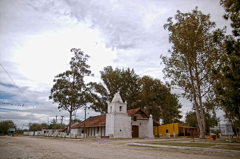 Iglesia de Chicligasta por Osvaldo Nieva