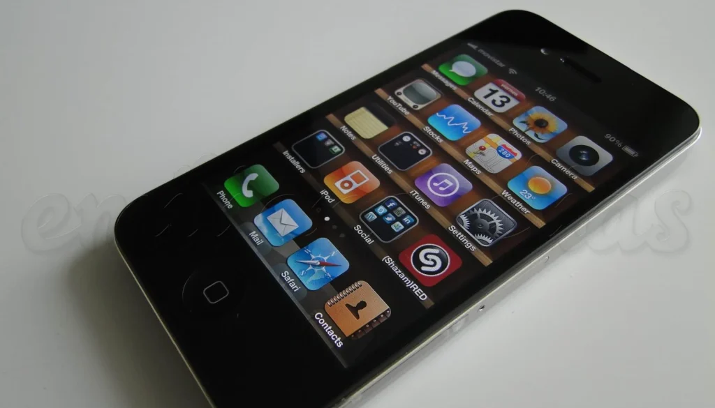 iPhone 4