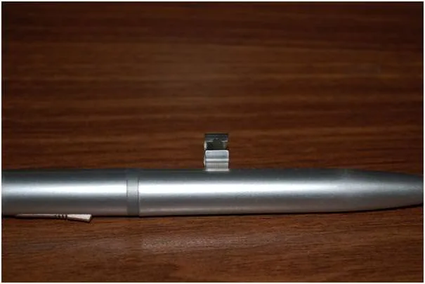 Detalle de pinza y stylus