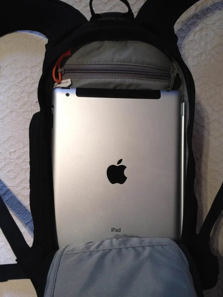Lowepro Flipside 200