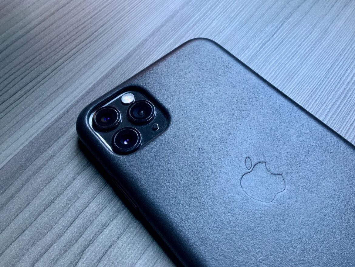 iPhone 11 Pro Max iPhone 11 Pro Max